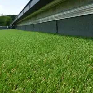 Chantier gazon synthétique Roof'Green de chez Green Avenue